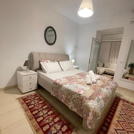 Meg'S Apartment Gjirokastër 외부 사진