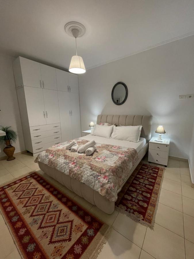 Meg'S Apartment Gjirokastër 외부 사진
