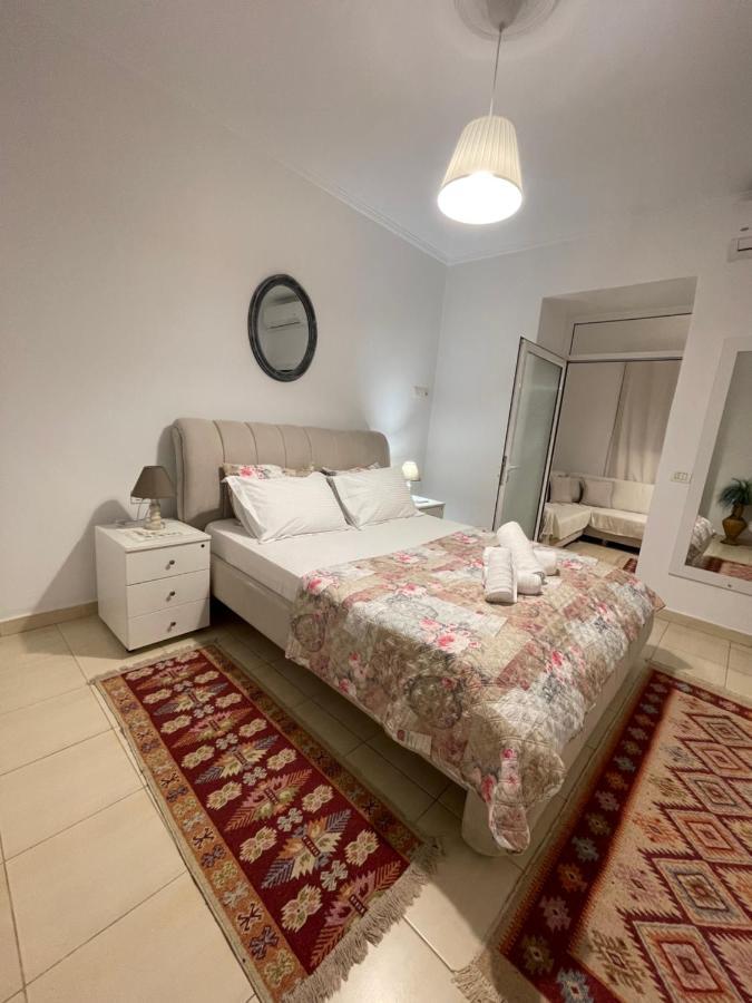 Meg'S Apartment Gjirokastër 외부 사진
